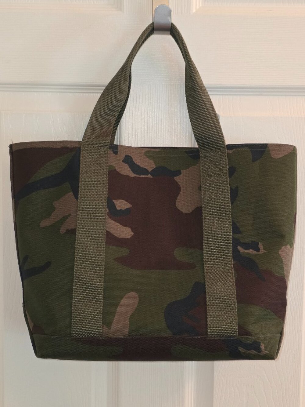 EUC LL Bean Camoflage Green Canvas Tote Bag
